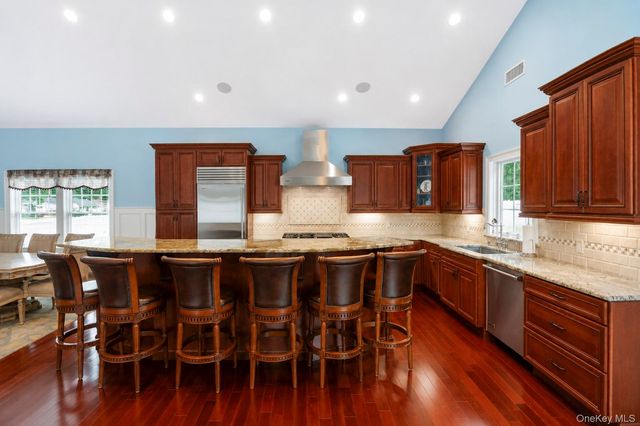 2553 Motor Parkway, Ronkonkoma, NY 11779