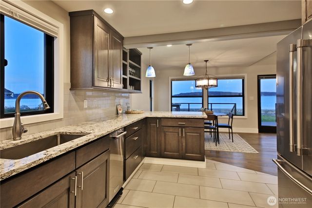 2805 N Bluff Road, Greenbank, WA 98253