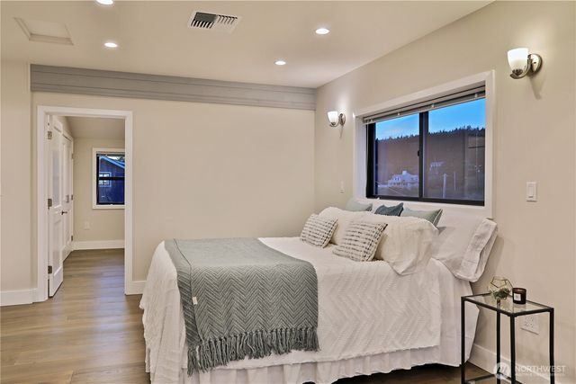 2805 N Bluff Road, Greenbank, WA 98253