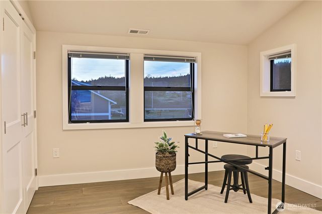 2805 N Bluff Road, Greenbank, WA 98253