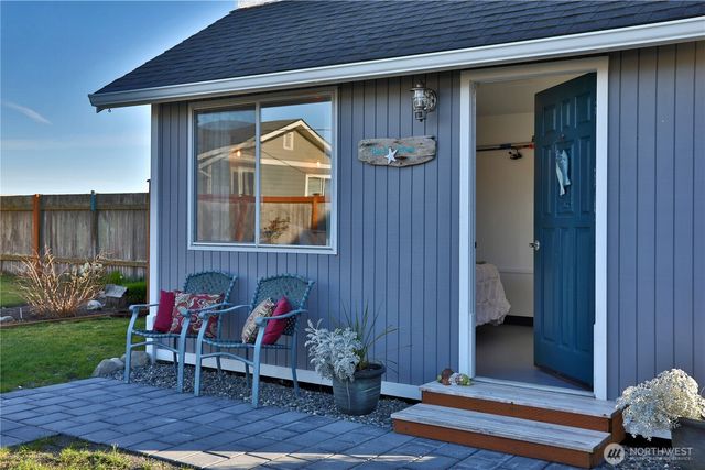 2805 N Bluff Road, Greenbank, WA 98253