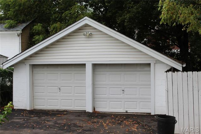 3603 Eminence Boulevard, St John, MO 63114