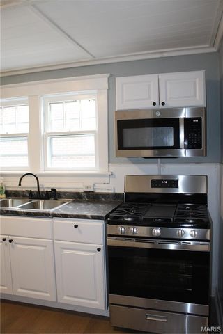 3603 Eminence Boulevard, St John, MO 63114