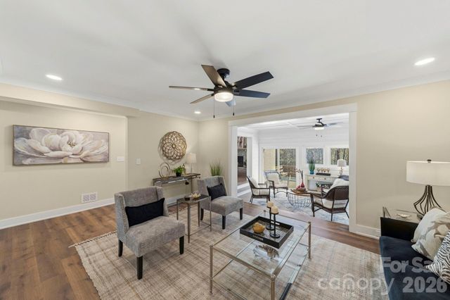 913 Kelly Road, Mount Holly, NC 28120