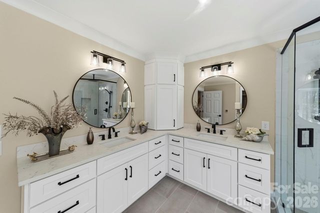 913 Kelly Road, Mount Holly, NC 28120