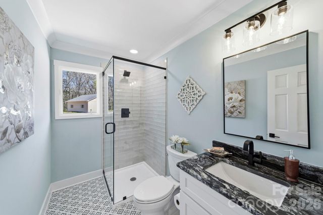 913 Kelly Road, Mount Holly, NC 28120