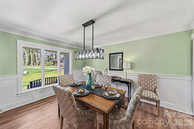 913 Kelly Road, Mount Holly, NC 28120