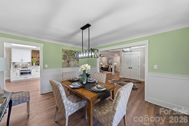 913 Kelly Road, Mount Holly, NC 28120