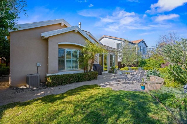 7114 Sitio Destino, Carlsbad, CA 92009