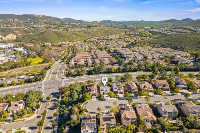 7114 Sitio Destino, Carlsbad, CA 92009