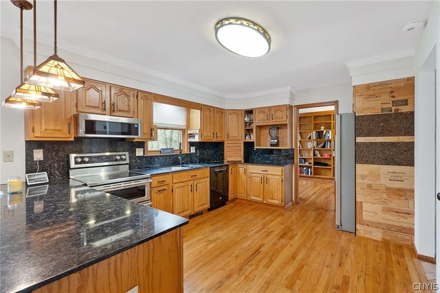 4527 Lamplighter Lane, Manlius, NY 13104