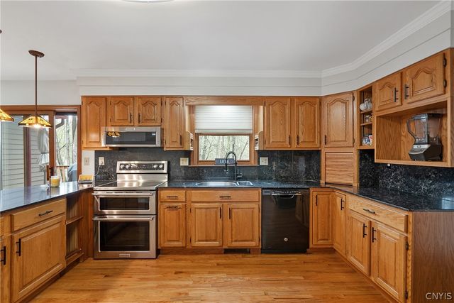 4527 Lamplighter Lane, Manlius, NY 13104