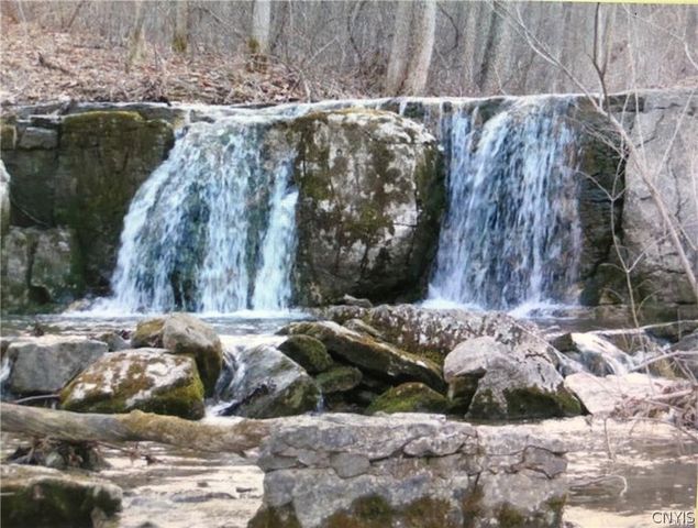 4527 Lamplighter Lane, Manlius, NY 13104