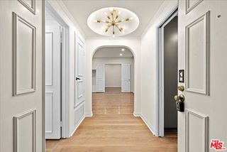 8455 Fountain Avenue 529, West Hollywood, CA 90069