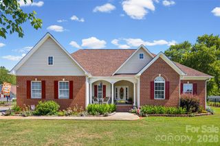 4913 Carillon Court, York, SC 29745