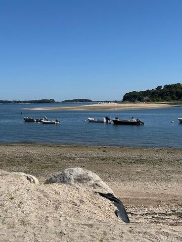 200 Van Buren Street, Centerport, NY 11721