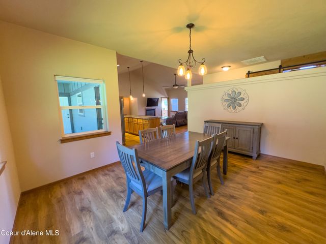 19058 W Panther Rock CT, Hauser, ID 83854