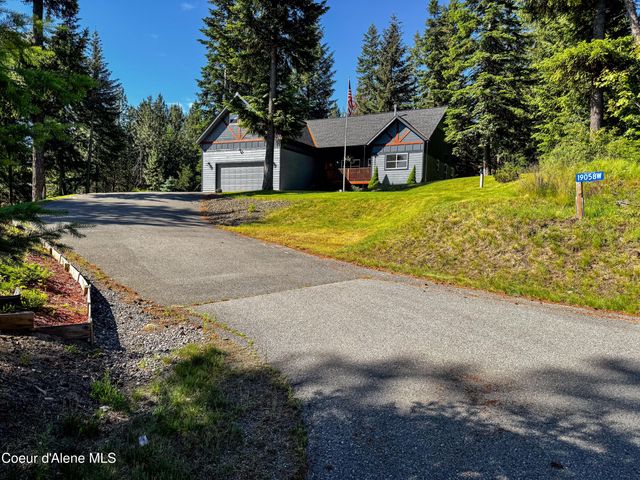 19058 W Panther Rock CT, Hauser, ID 83854