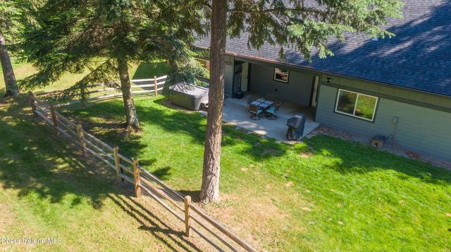 19058 W Panther Rock CT, Hauser, ID 83854