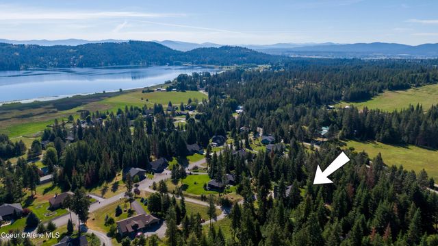 19058 W Panther Rock CT, Hauser, ID 83854