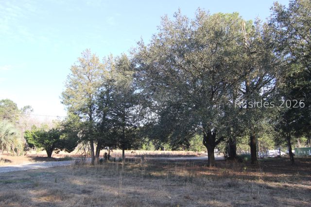 162 Wright Rd, Coosawhatchie, SC 29936