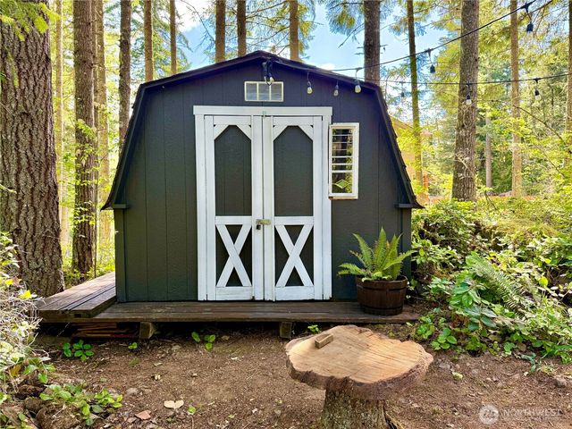 49923 146th Avenue E, Eatonville, WA 98328