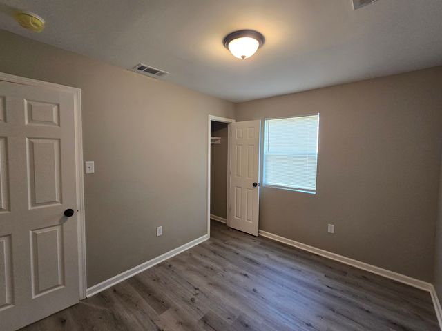 4362 SUNCREST DR, Memphis, TN 38112