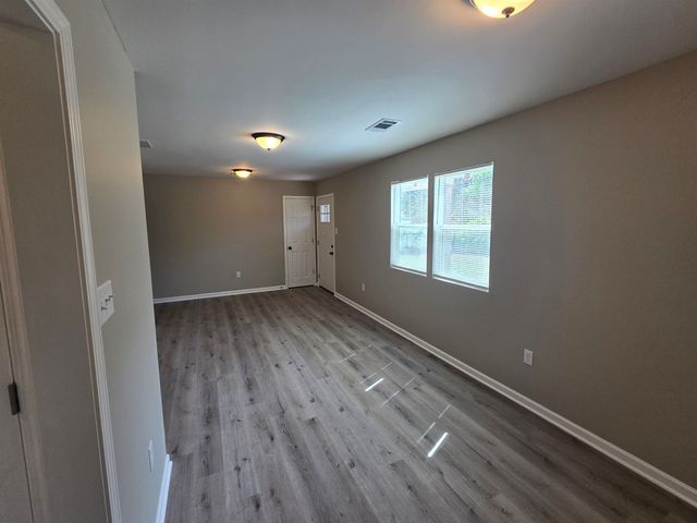 4362 SUNCREST DR, Memphis, TN 38112