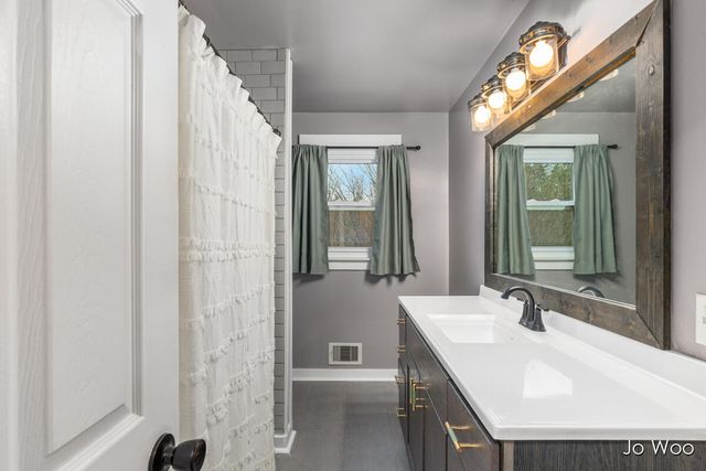 9020 Warner Street, Allendale, MI 49401