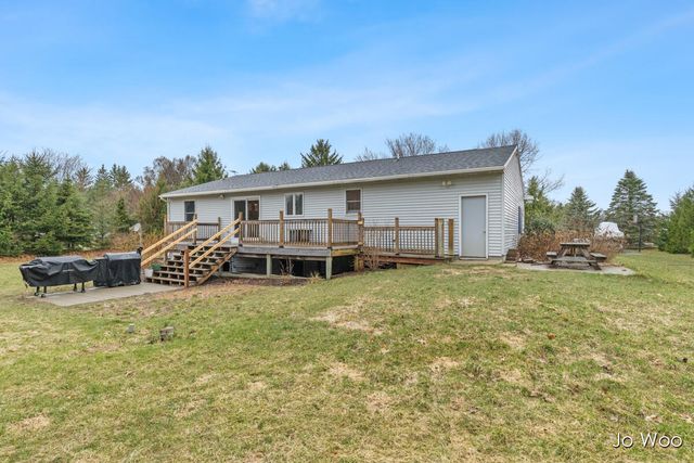 9020 Warner Street, Allendale, MI 49401