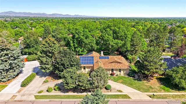 2429 S Chase Lane, Lakewood, CO 80227