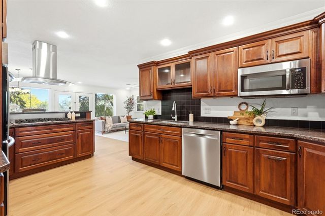 2429 S Chase Lane, Lakewood, CO 80227