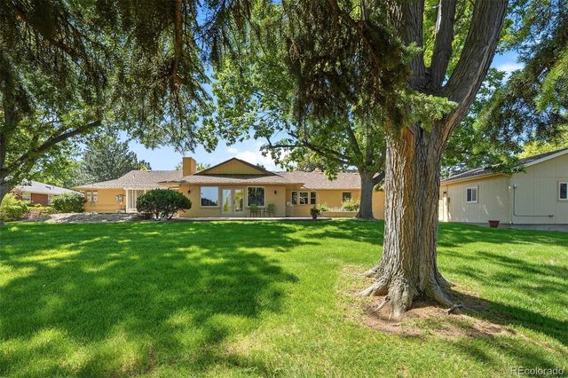 2429 S Chase Lane, Lakewood, CO 80227