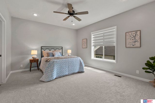 10721 Majestic Lane, Lincoln, NE 68527