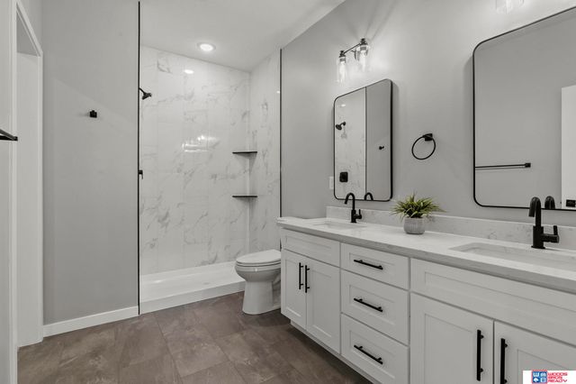 10721 Majestic Lane, Lincoln, NE 68527