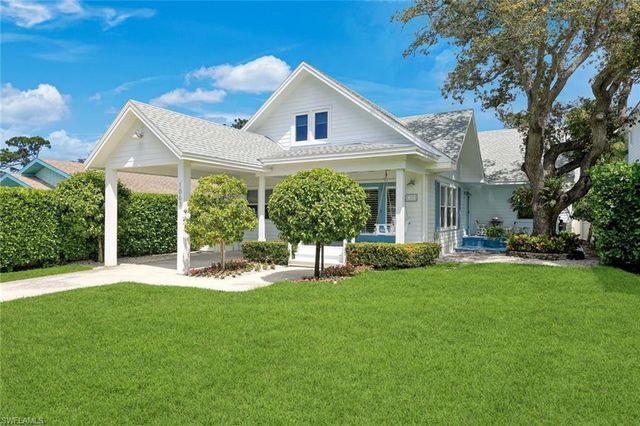 1063 Frank Whiteman BLVD, Naples, FL 34103