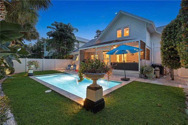 1063 Frank Whiteman BLVD, Naples, FL 34103