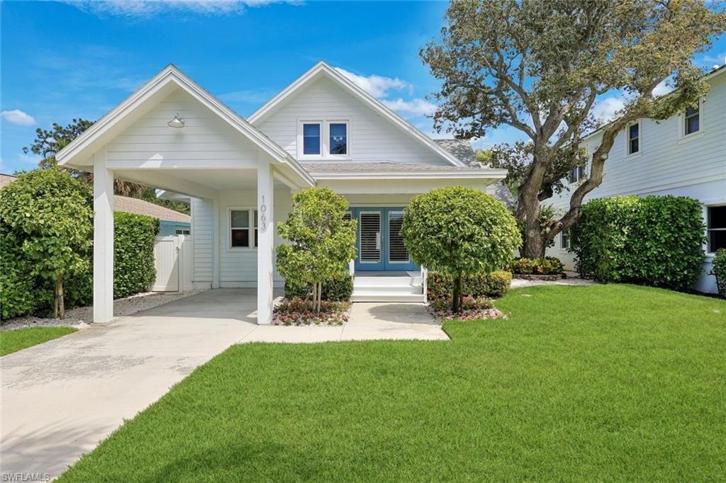 1063 Frank Whiteman BLVD, Naples, FL 34103