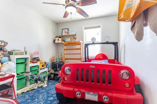 14 Pleasant St B, Franklin, MA 02038