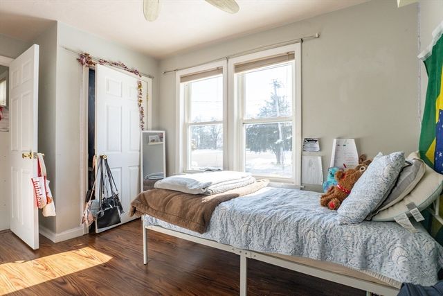 14 Pleasant St B, Franklin, MA 02038