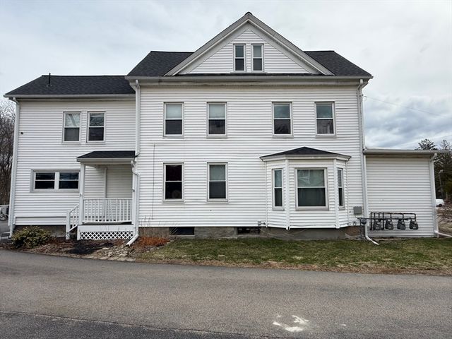 14 Pleasant St B, Franklin, MA 02038