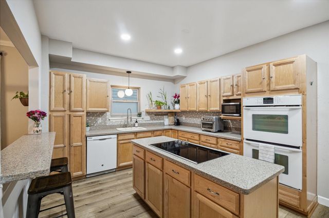 1608 Prairie Mark Lane, Houston, TX 77077