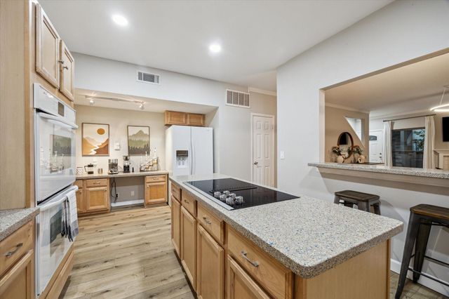 1608 Prairie Mark Lane, Houston, TX 77077