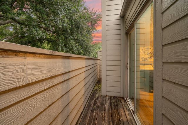 1608 Prairie Mark Lane, Houston, TX 77077