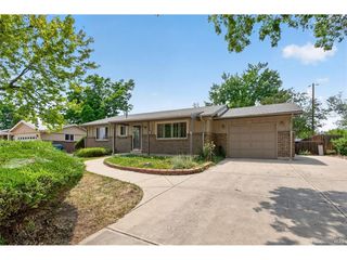 1833 S Carr St, Lakewood, CO 80232