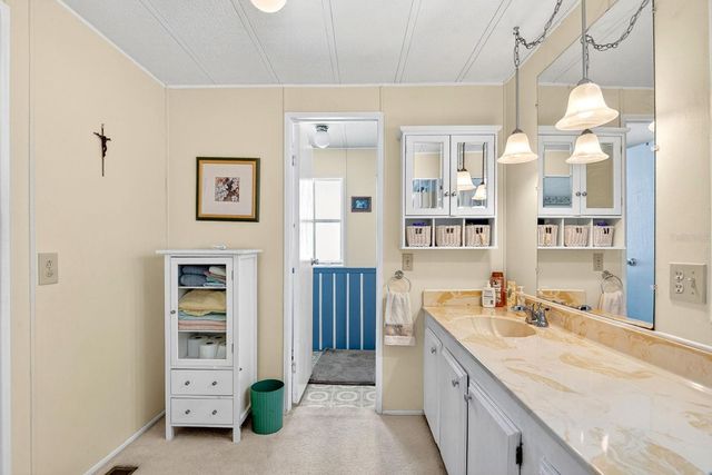 91 CABALLO WAY, Bradenton, FL 34209