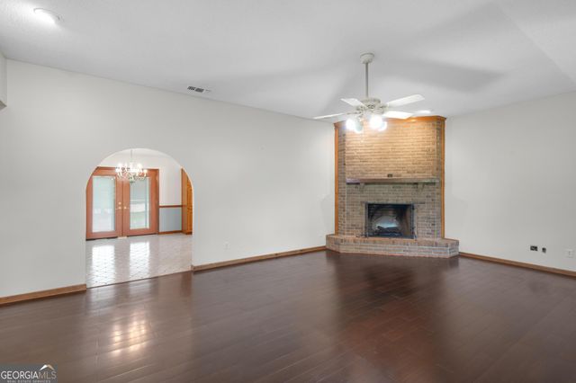 4909 Perry Road, Claxton, GA 30417