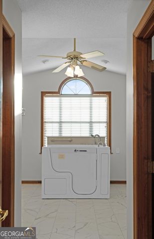 4909 Perry Road, Claxton, GA 30417