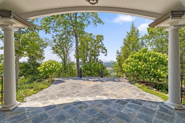 2241 Heavenly View, Ooltewah, TN 37363