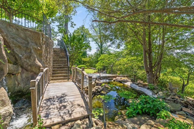 2241 Heavenly View, Ooltewah, TN 37363